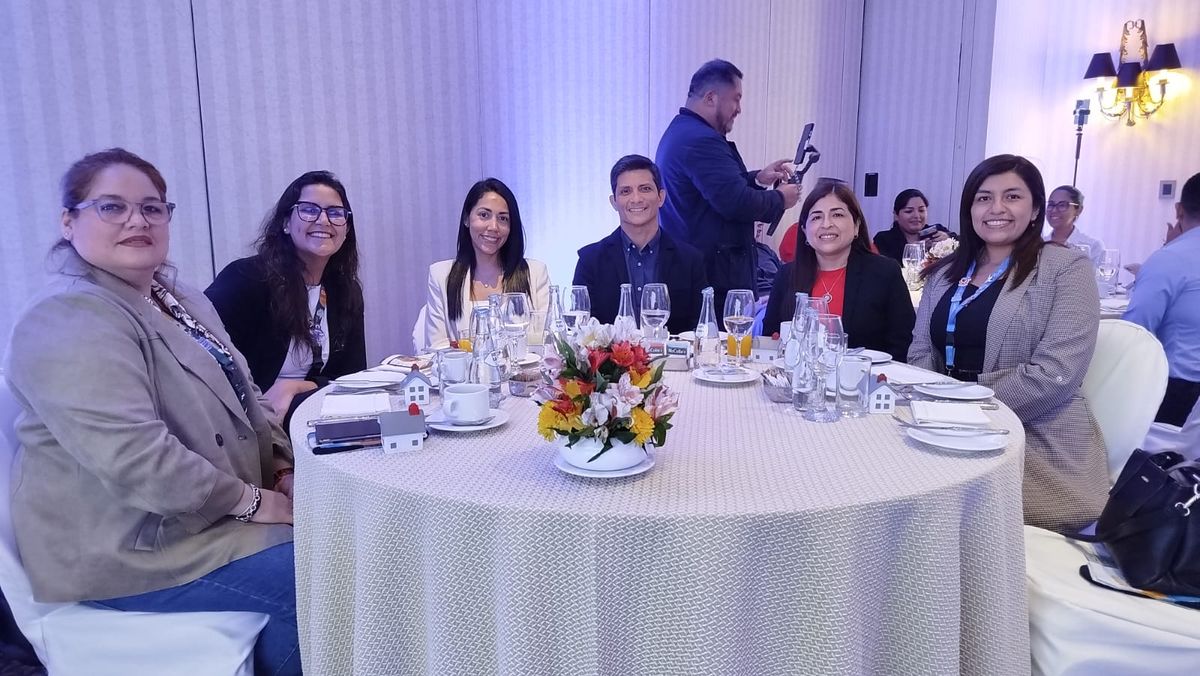 Algunas agencias y operadores que participaron del evento de Kissimmee.