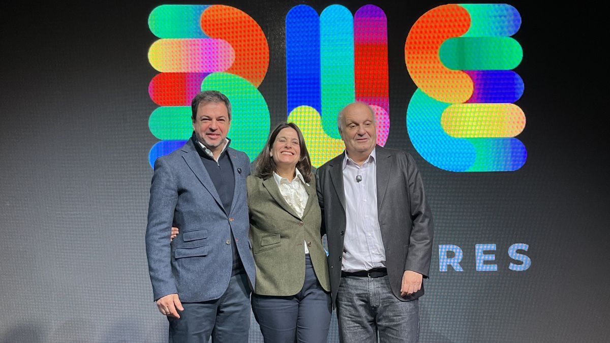 Valentín Díaz Gilligan, Karina Perticone y Hernán Lombardi en el III Foro de Turismo, organizado por Visit Buenos Aires.&nbsp;