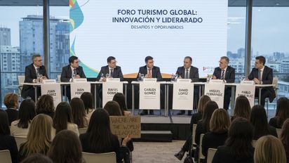 ASEET denuncia la desigualdad de género y de representación femenina en el sector turístico.