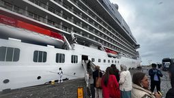 El Puerto de San Antonio tiene un rol clave como terminal de recambio de pasajeros para las compañías de cruceros.