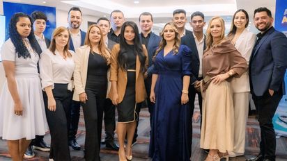 Flyworld se convierte en mayorista y celebra su legado.