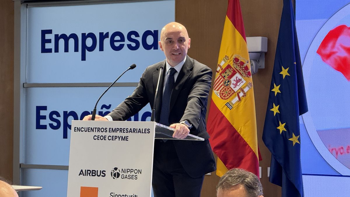 Simone Gorini, CEO de Iryo, en un encuentro empresarial organizado por la CEOE.