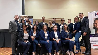 Alejandro de la Osa (director comercial de Europamundo), junto a los socios estratégicos del turoperador en Costa Rica.