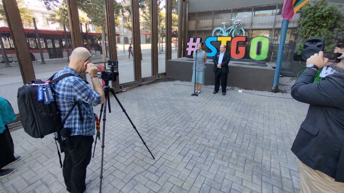 Las cifras fueron entregadas en un punto de prensa en Santiago Centro. 