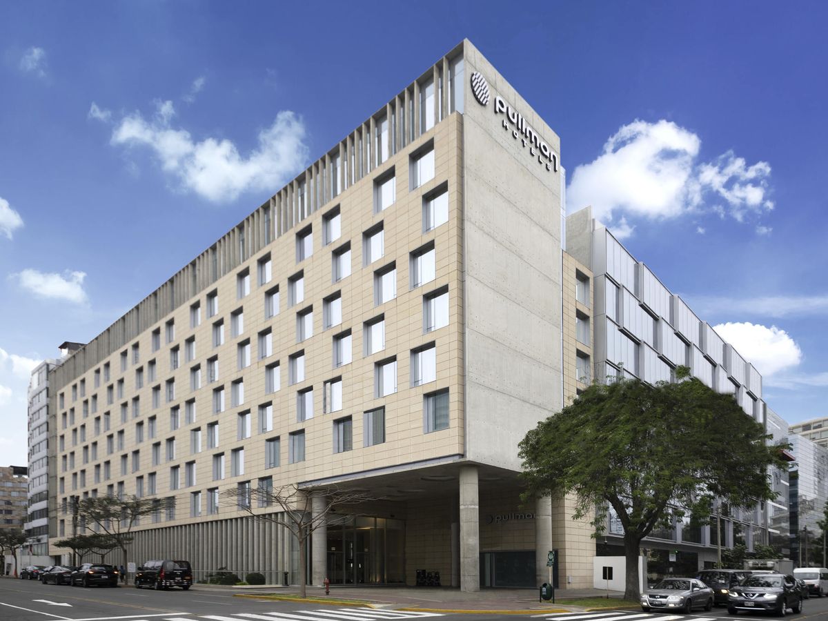 El hotel Pullman Lima San Isidro recibióeste reconocimiento luego añadir 2 executives suites y la remodelación de susáreas públicas. - Ladevi Medios y Soluciones El hotel Pullman Lima San Isidro recibióeste reconocimiento luego añadir 2 executives suites y la remodelación de susáreas públicas.