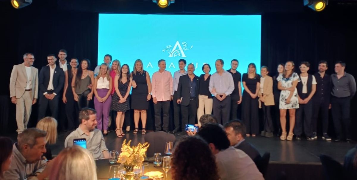 El equipo de Arakur Ushuaia Resort & Spa celebró sus 10 años junto a los actores de la industria.