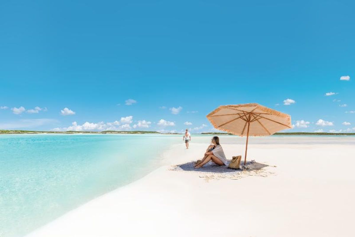 Las arenas y el mar de Exuma, una de las tantas joyas tur&iacute;sticas que atesora Bahamas.
