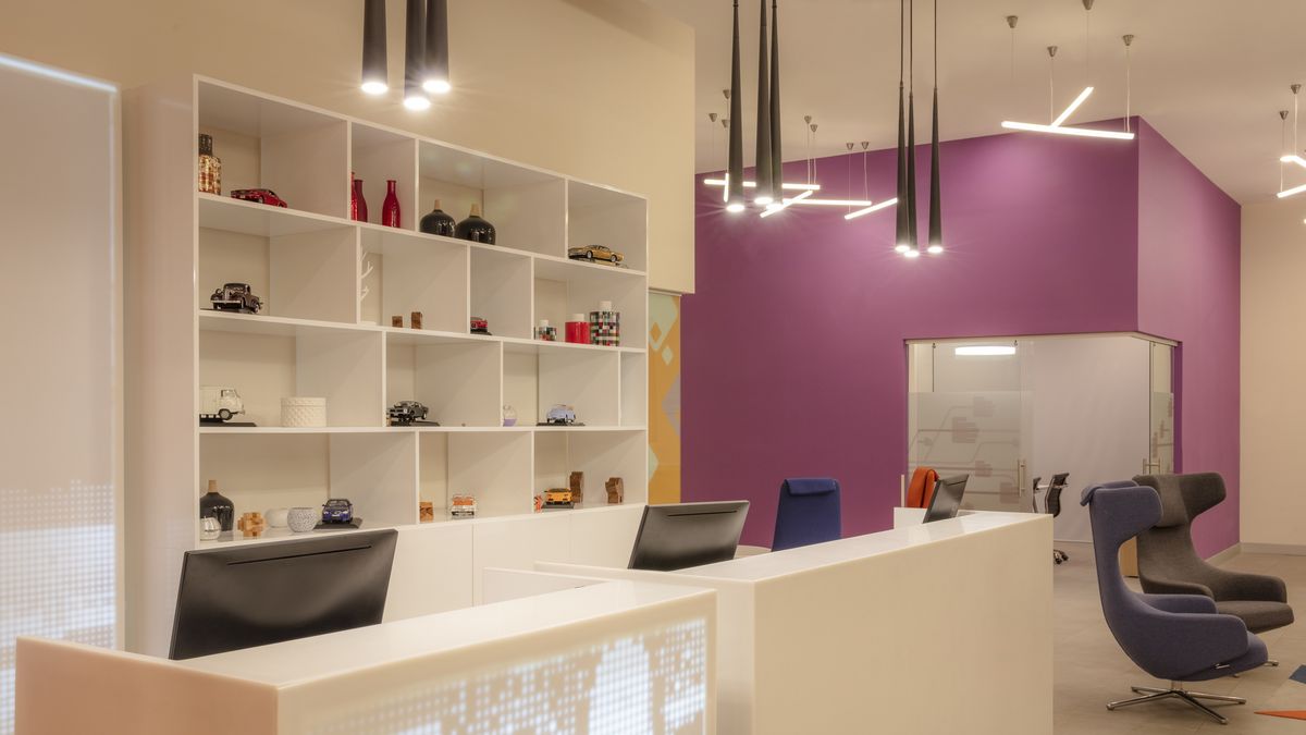 Fiesta Inn Express Cancún Cumbres, la nueva propiedad de Grupo Posadas, cuenta con 141 habitaciones que combinan diseño contemporáneo, funcionalidad y un ambiente cálido.