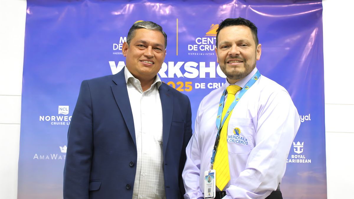 Jhon Rojas, gerente general; y Yolguer Sierra, director comercial de Mundial de Cruceros.