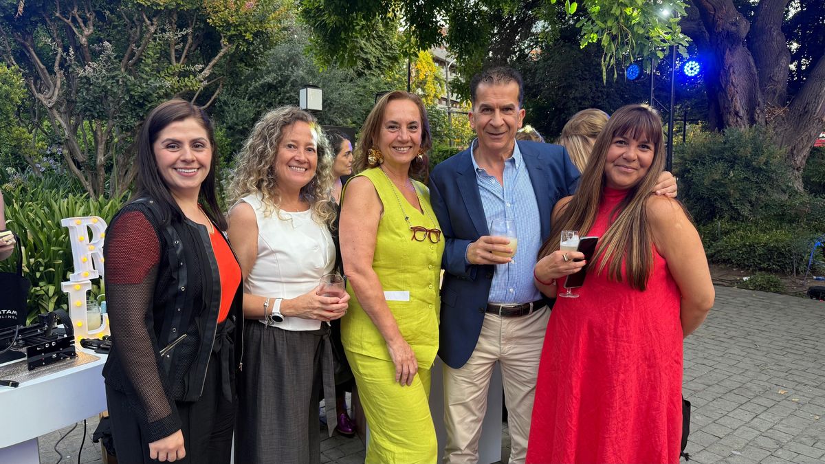 Ejecutivos de turoperadores y agencias de viajes compartieron junto a miembros del equipo de Latam Airlines.