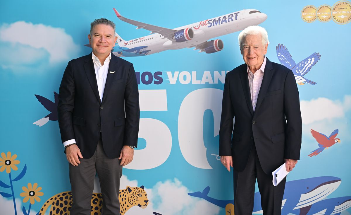 Estuardo Ortiz y Willian Franke en la presentación de JetSMART Airlines realizada en Buenos Aires.