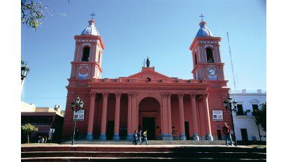 Catamarca.Fachada de la Catedral de la Virgen del Valle