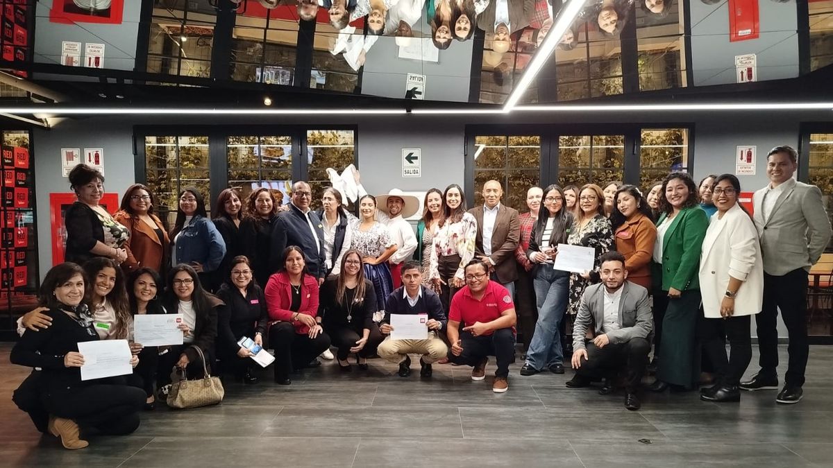 Agentes de viajes disfrutaron de una velada especial organizada por Atipax Group. - Ladevi Medios y Soluciones Agentes de viajes disfrutaron de una velada especial organizada por Atipax Group.