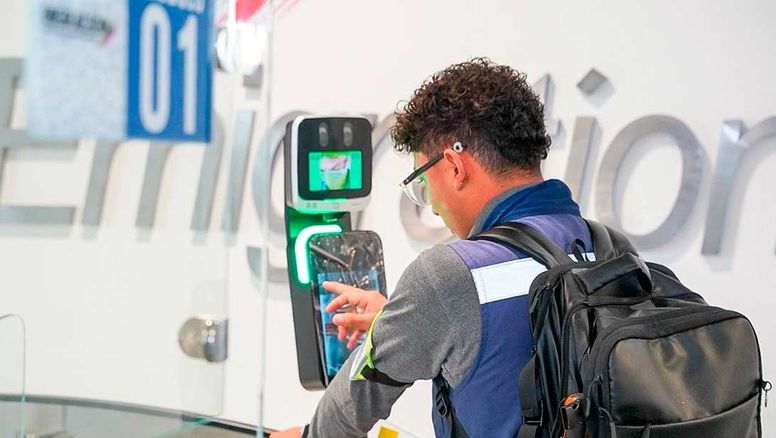 El Aeropuerto Palonegro, en Bucaramanga, incorporó el sistema biométrico de Migración Colombia para agilizar el control de viajeros internacionales.