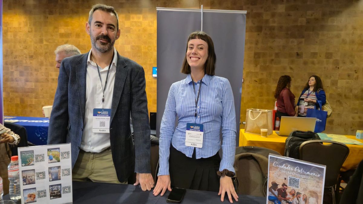 Felipe Formariz y Cristina Ruiz representando a Turespaña en el Ladevi Workshop de temporada baja 2026.&nbsp;