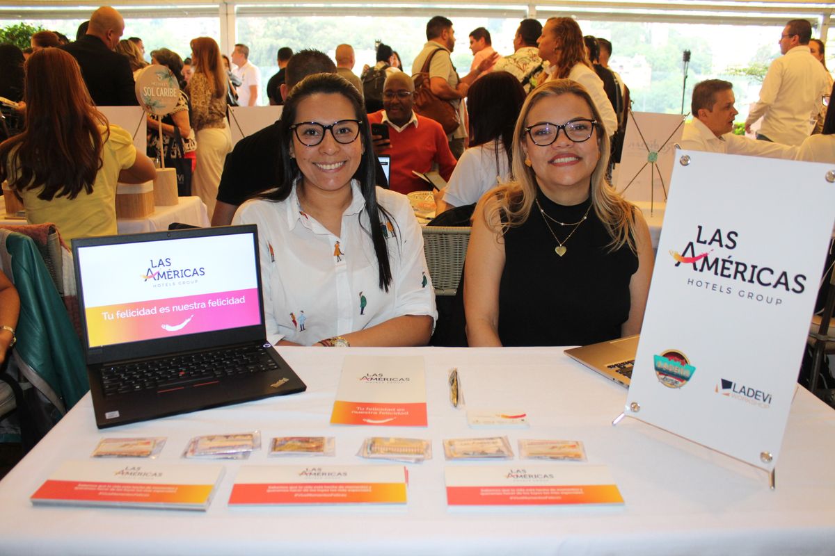 Liliana&nbsp; Pattigno, gerente de Ventas Canal Corporativo de Las Américas Hotels Group y Katherine Alba ROmero, gerente de Cuentas Corporativa de Las Américas Hotels Group.