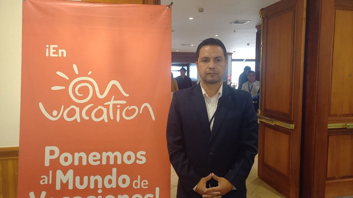 Miguel Yánez, gerente comercial de Cuentas B2B de cadena de hoteles On Vacation, en el Ladevi Workshop en Quito.