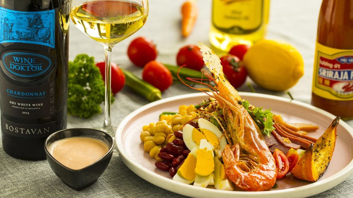 Disfruta de las tradiciones de Semana Santa comiendo exquisita gastronomía con pescados y mariscos