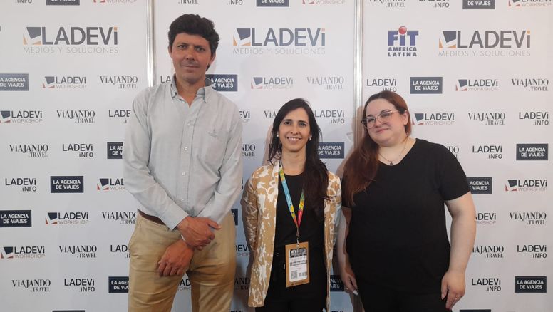 Tije Group: Ezequiel Naso, team leader, Bettina Bjelis, gerenta, y Catalina Herrera, Atención al Cliente, de GoTrenes.