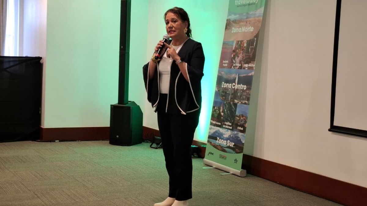 María Paz Gallego, gerenta general de Travelaway durante el inicio del Workshop María Paz Gallego, gerenta general de Travelaway durante el inicio del Workshop