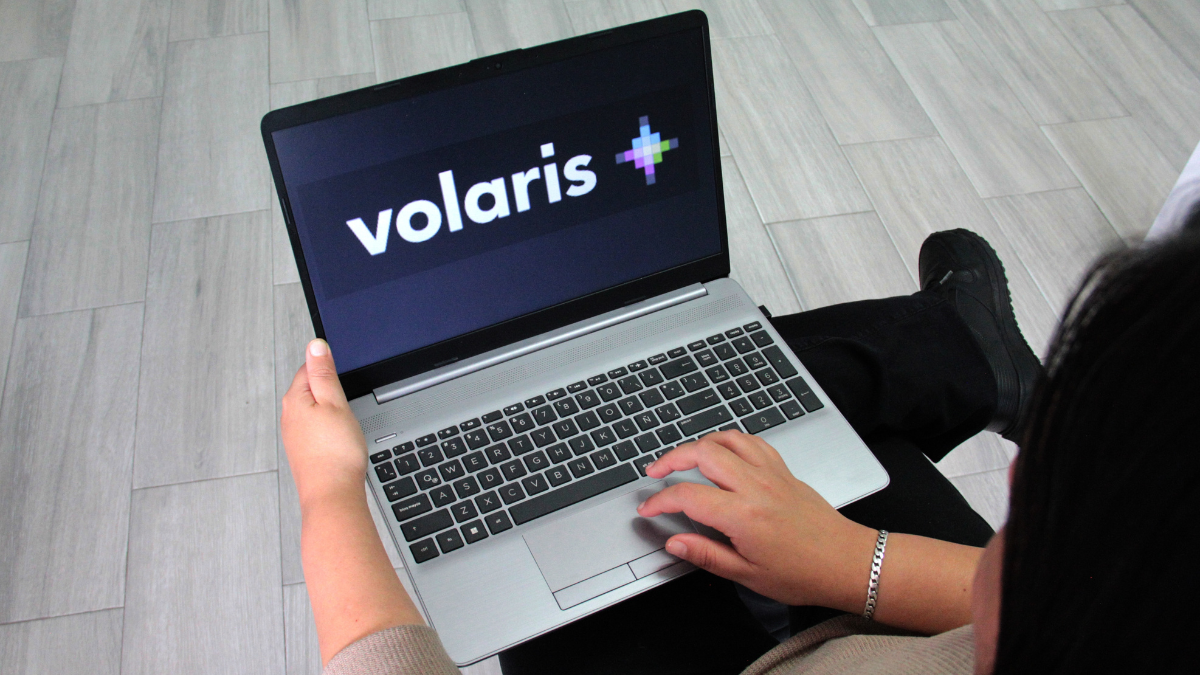Conoce la renovada agencia de viajes de la aerolínea Volaris.