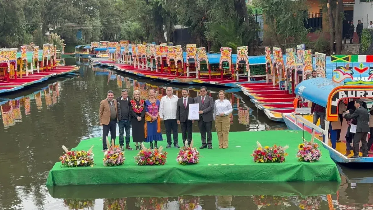 Xochimilco recibe la distinción Barrio Mágico y se convierte en el primero en su tipo en Ciudad de México. Xochimilco recibe la distinción Barrio Mágico y se convierte en el primero en su tipo en Ciudad de México.