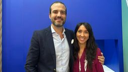 Alberto Ramos, director comercial para América de Welcomebeds, y Agustina González, adscripta de Dirección de Ladevi.&nbsp;