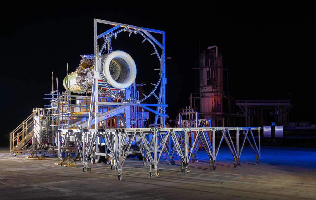 Motor de Rolls Royce impulsado 100% por hidrógeno en colaboración con EasyJet.