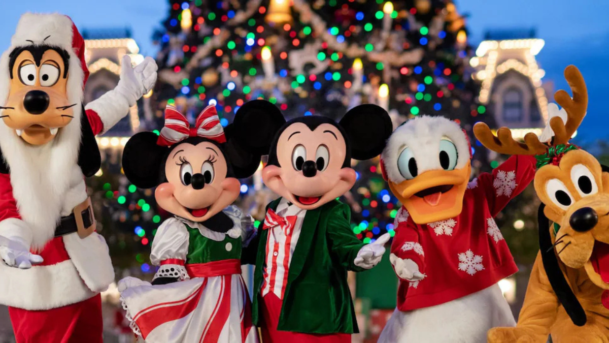 Walt Disney World Resort y otros parques temáticos de Orlando ofrecen festivales navideños. Walt Disney World Resort y otros parques temáticos de Orlando ofrecen festivales navideños.