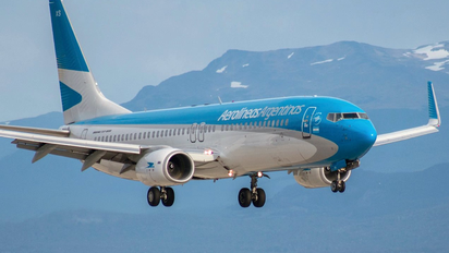 Uno de los B-737/800 de Aerolíneas Argentinas
