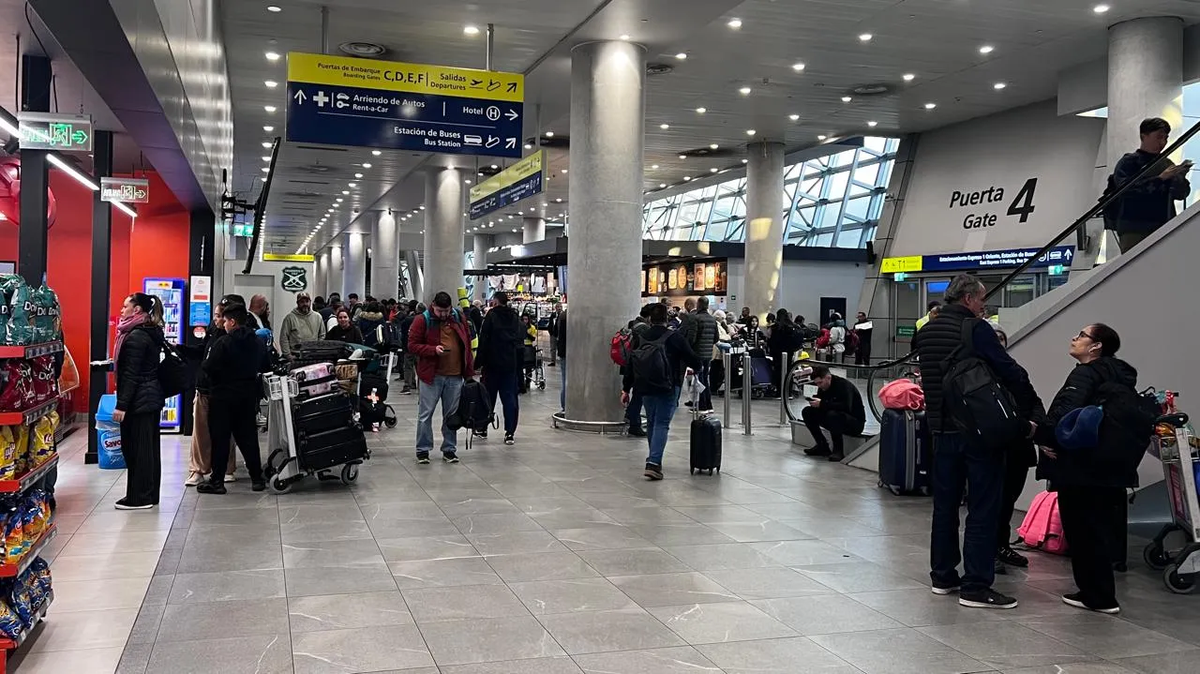 México, Colombia y Chile registraron una contracción combinada del 0,7% en el tráfico aéreo, restando cerca de 110 mil pasajeros al total regional.