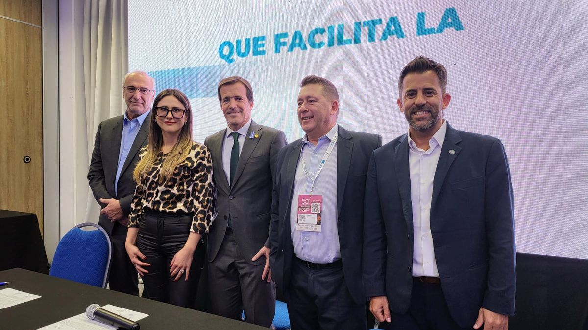 Río Negro se suma al Registro Nacional de Agencias de Viajes de Faevyt, con foco en la formalización y el control.