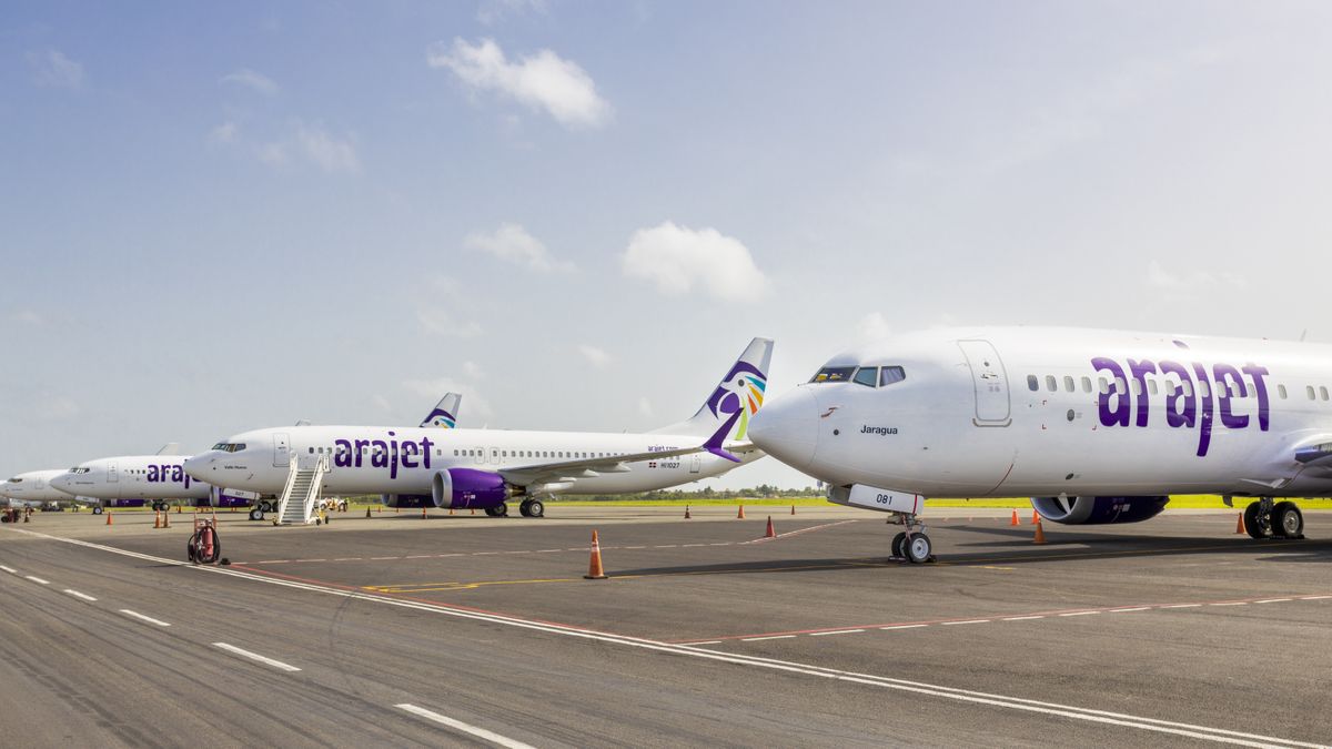 Aeronave Boeing 737 MAX 8 de Arajet aterrizando en el Aeropuerto Internacional Las Américas.