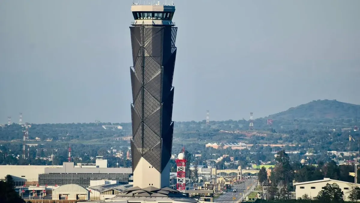 El titular de SICT señaló que el AIFA es la mejor opción para aerolíneas de carga.