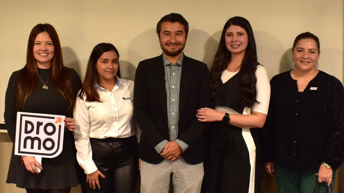 Paola Bunch, responsable comercial para Países Andinos de Dromo; Cristhian Alarcón, gerente nacional de Ventas en Colombia; Gabriela Durán, ejecutiva Comercial de Grupo VDT; Ingrid León, representante interna internacional en Colombia de United Airlines.
