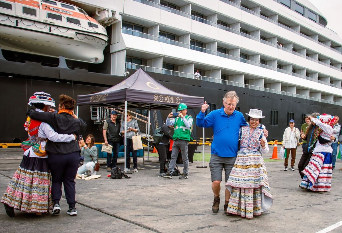 El crucero internacional Scenic Eclipse llegó al puerto de Matarani, provincia de Islay en Arequipa proveniente de Ecuador.