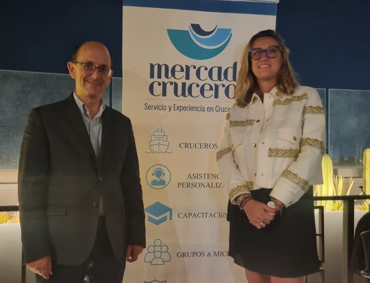 Miguel Vargas y Sabrina Nogueira encabezaron la presentación de Mercado Cruceros en Puebla, donde se actualizó sobre el producto Royal Caribbean.