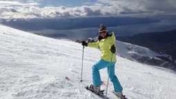 altText(Vacaciones de invierno: cuánto sale esquiar en Argentina si reservas y congelás el precio)}