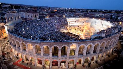 Leptistour ofrece sus servicios personalizados para conocer lo mejor de Italia.