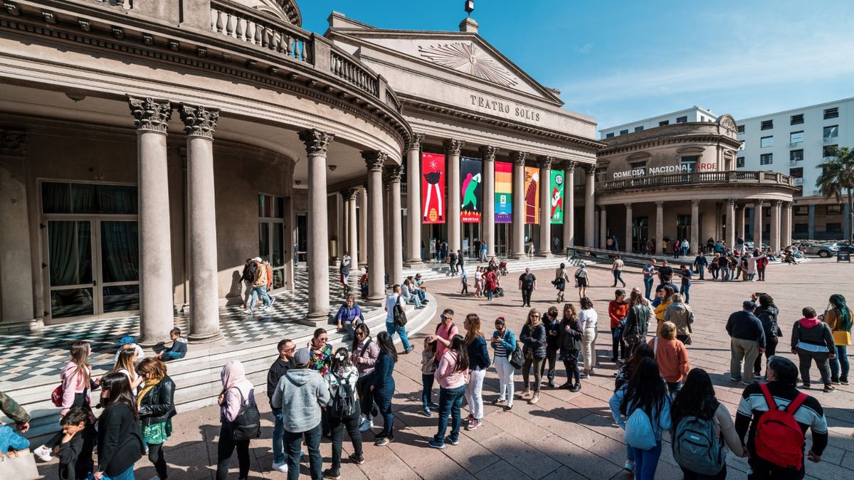 M&aacute;s de 51.800 turistas peruanos visitaron Uruguay en 2024.&nbsp;