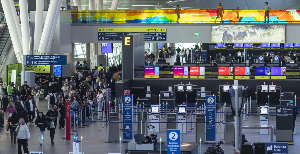 Aeropuerto de Santiago: Tráfico aéreo del primer semestre totalizó 13 millones de pasajeros.