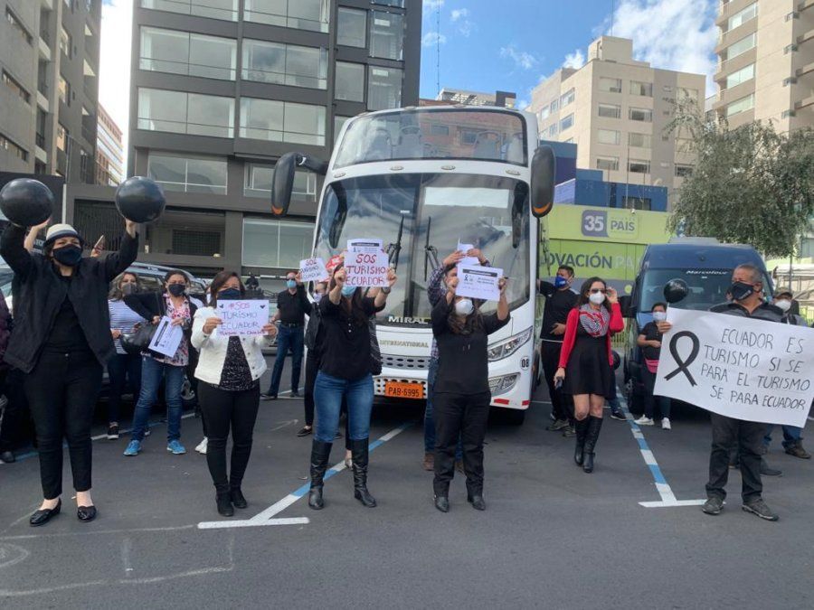 Marcha convocada por Optur y realizada el 12 de agosto - Ladevi Medios y Soluciones Marcha convocada por Optur y realizada el 12 de agosto