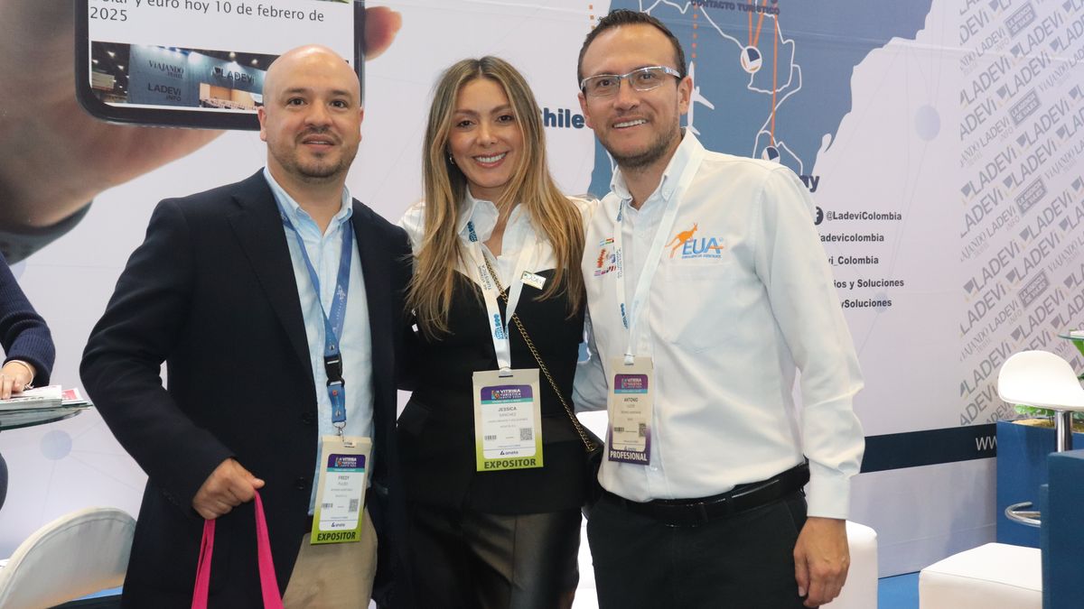 Fredy Pulido de Booking Assistance; Jéssica Sánchez, de Ladevi, y Antonio Lucio, de All travel Ecuador.