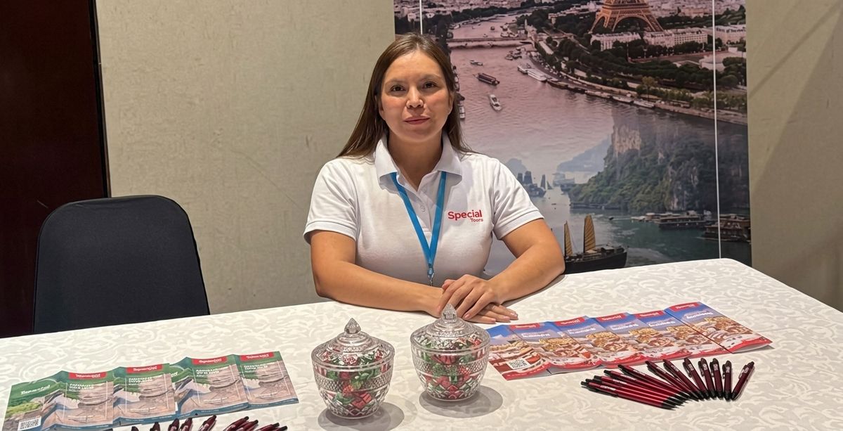 Sara Calderón, ejecutiva comercial para América de Special Tours, en el Ladevi Workshop Guayaquil.