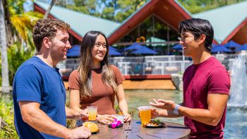 United Parks: un mundo de sabores espera a los visitantes en Busch Gardens Tampa Bay durante el Food, Wine & Garden Festival, que se realiza los viernes, sábados y domingos hasta el 10 de mayo.