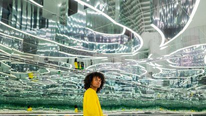 Las obras de arte de Superblue Miami ofrecen a los visitantes una oportunidad incomparable para transportarse a una variedad de nuevos mundos en una sola visita.