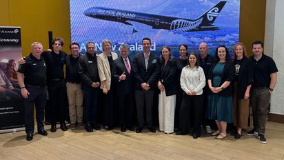Representantes de Air New Zealand junto a la delegación de prestadores de servicios en Nueva Zelanda.