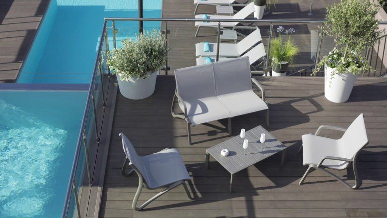Los muebles de exterior deben ofrecer calidad y una decoración en sintonía con el entorno.
