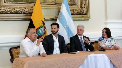 Guayaquil: arriba crucero de Silversea con 728 turistas a bordo