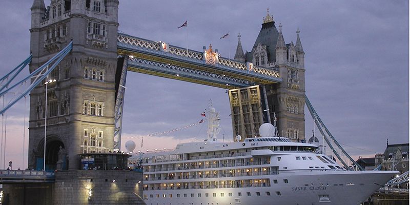 Espacioso pero íntimo, el barco Silver Cloud de Silversea Cruises tiene capacidad para sólo 296 huéspedes.